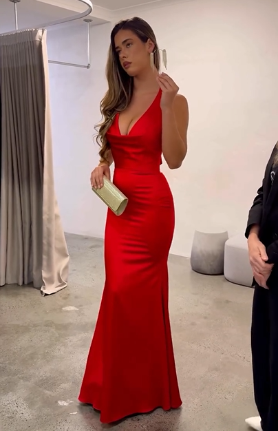 Sexy Sleeveless Halter Solid Color Dress