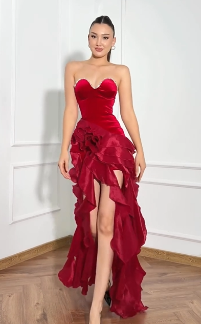 Sexy Tube Top Cinched Waist Fungus Tassel Dress