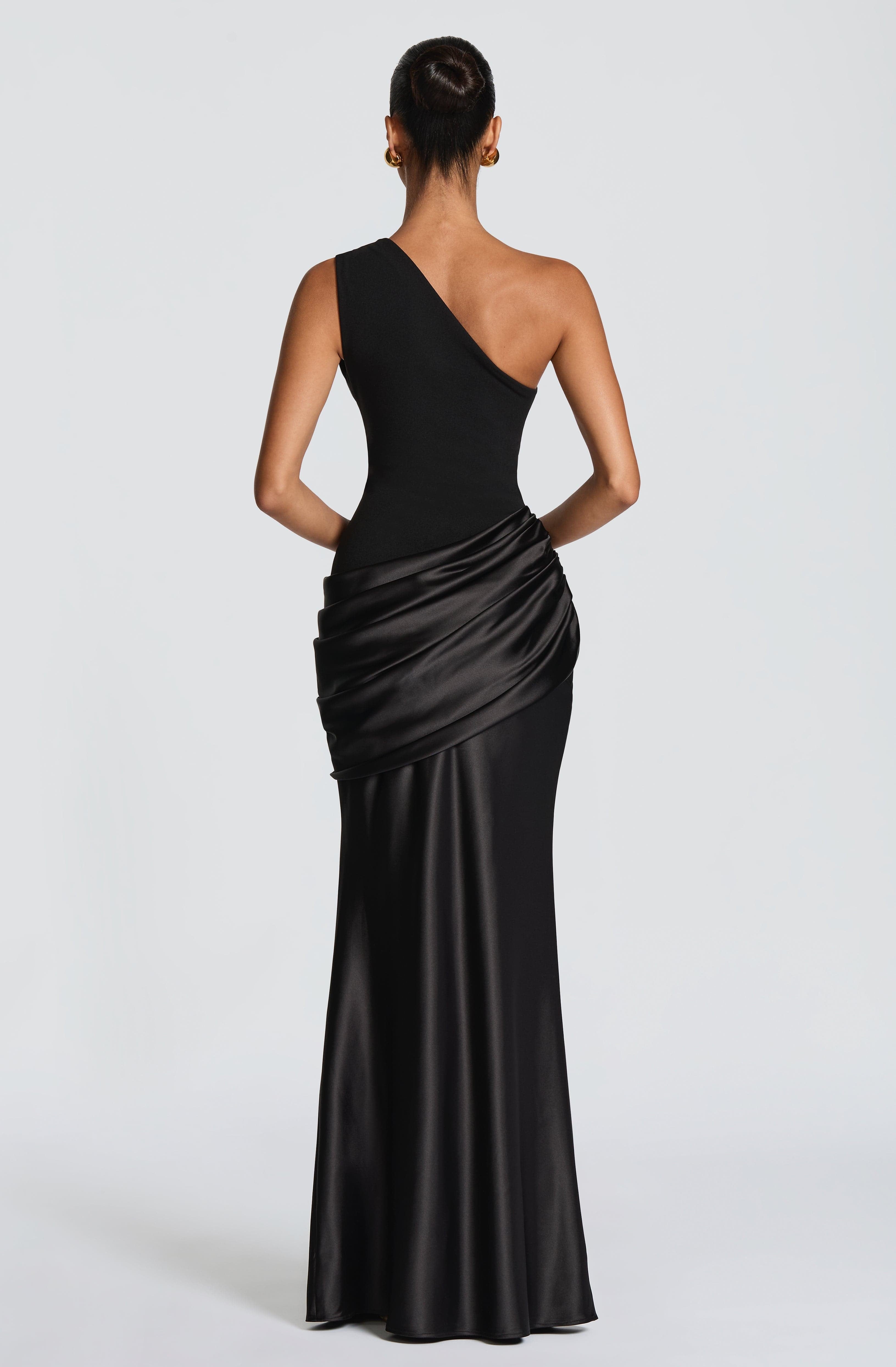 Black One-Shoulder Satin Draped Mermaid Gown