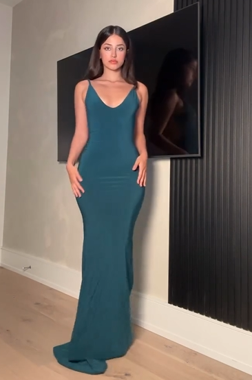 Sexy U Collar Strap Backless Solid Color Dress