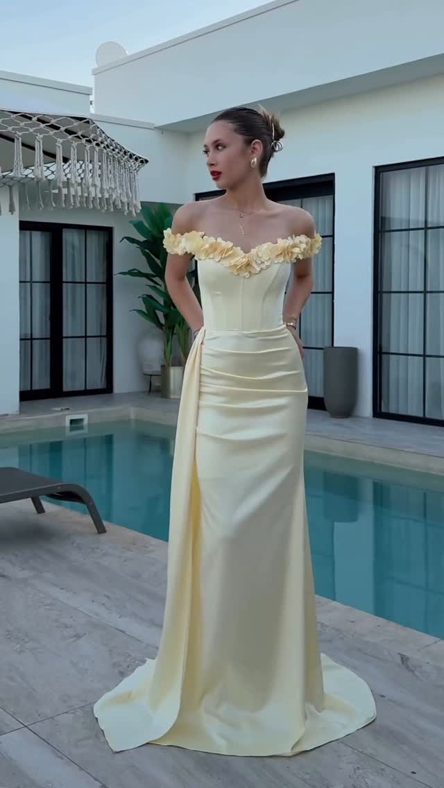 Sexy Sleeveless Cold-Shoulder Lace Slim Dress