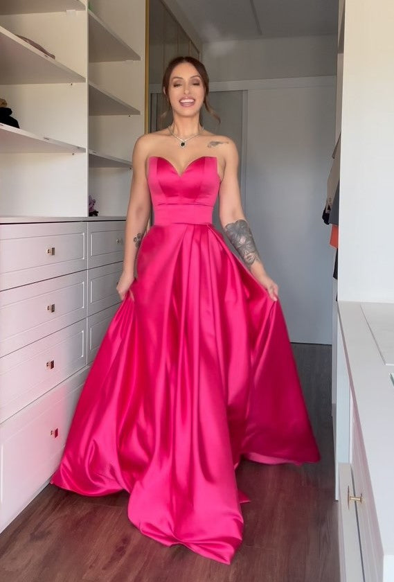 Sexy off-the-Shoulder Tube Top Waist Solid Color Dress
