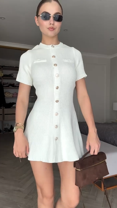 Sexy Short Sleeve round Neck Temperament Mini Skirt