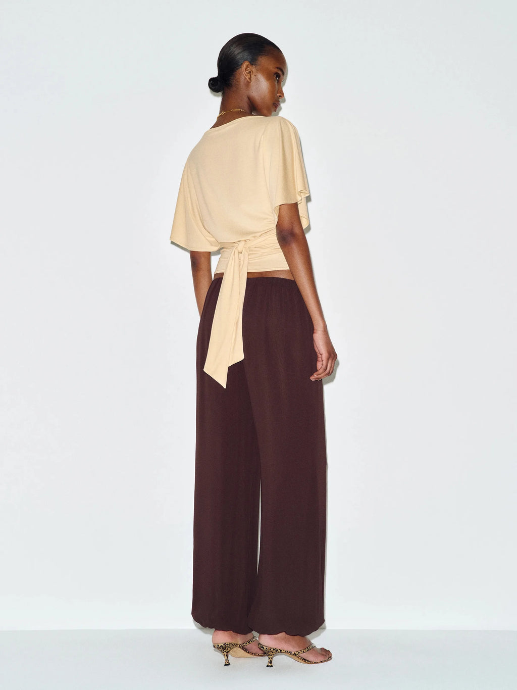 Neck Tie-Waist Batwing Sleeve Cropped Top | Vintage Commuter Slim-Fit T-Shirt
